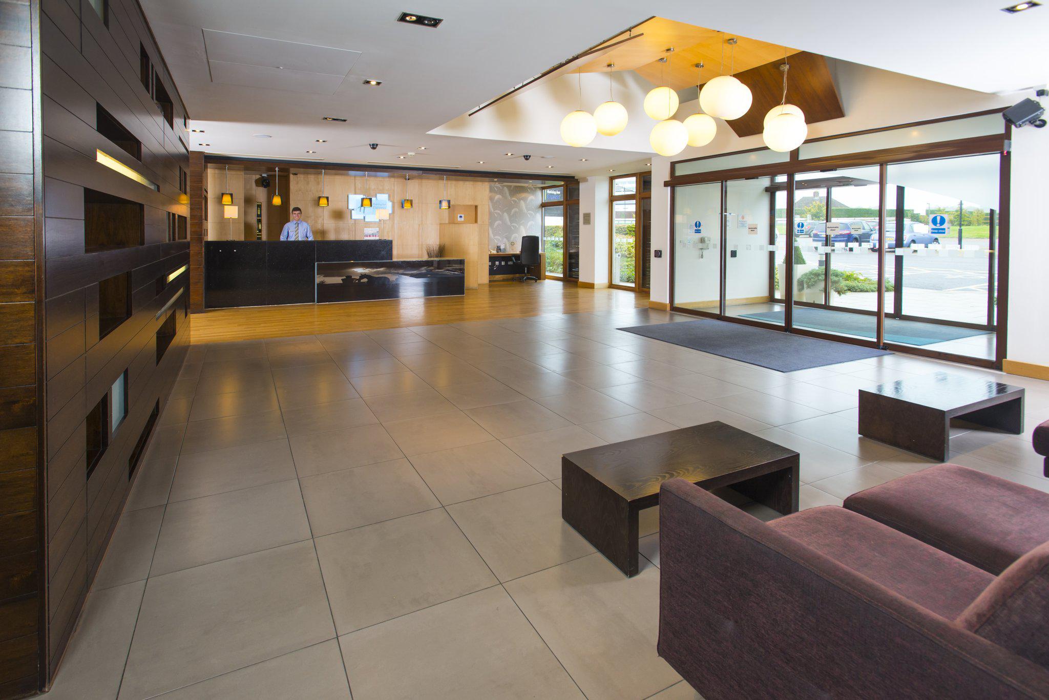 Images Holiday Inn Express London - Epsom Downs, an IHG Hotel