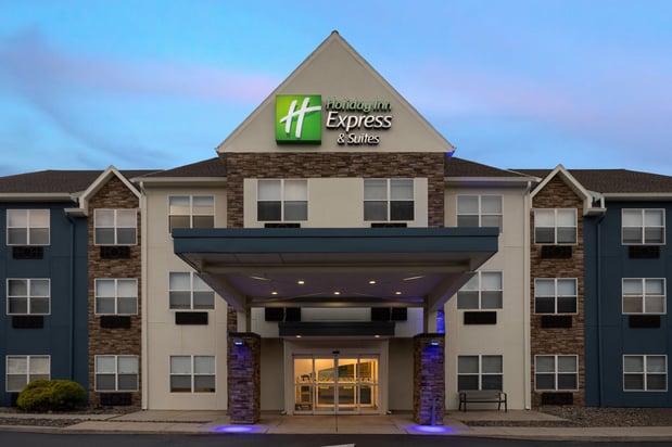 Images Holiday Inn Express & Suites Wyomissing by IHG