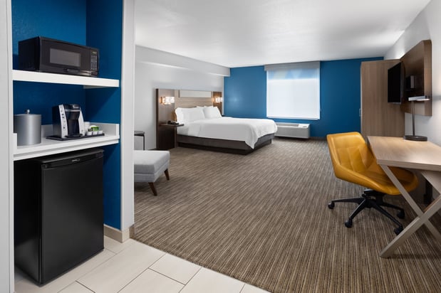 Images Holiday Inn Express & Suites Acme-Traverse City by IHG