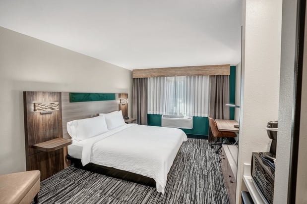 Images Holiday Inn Express & Suites Hayward by IHG