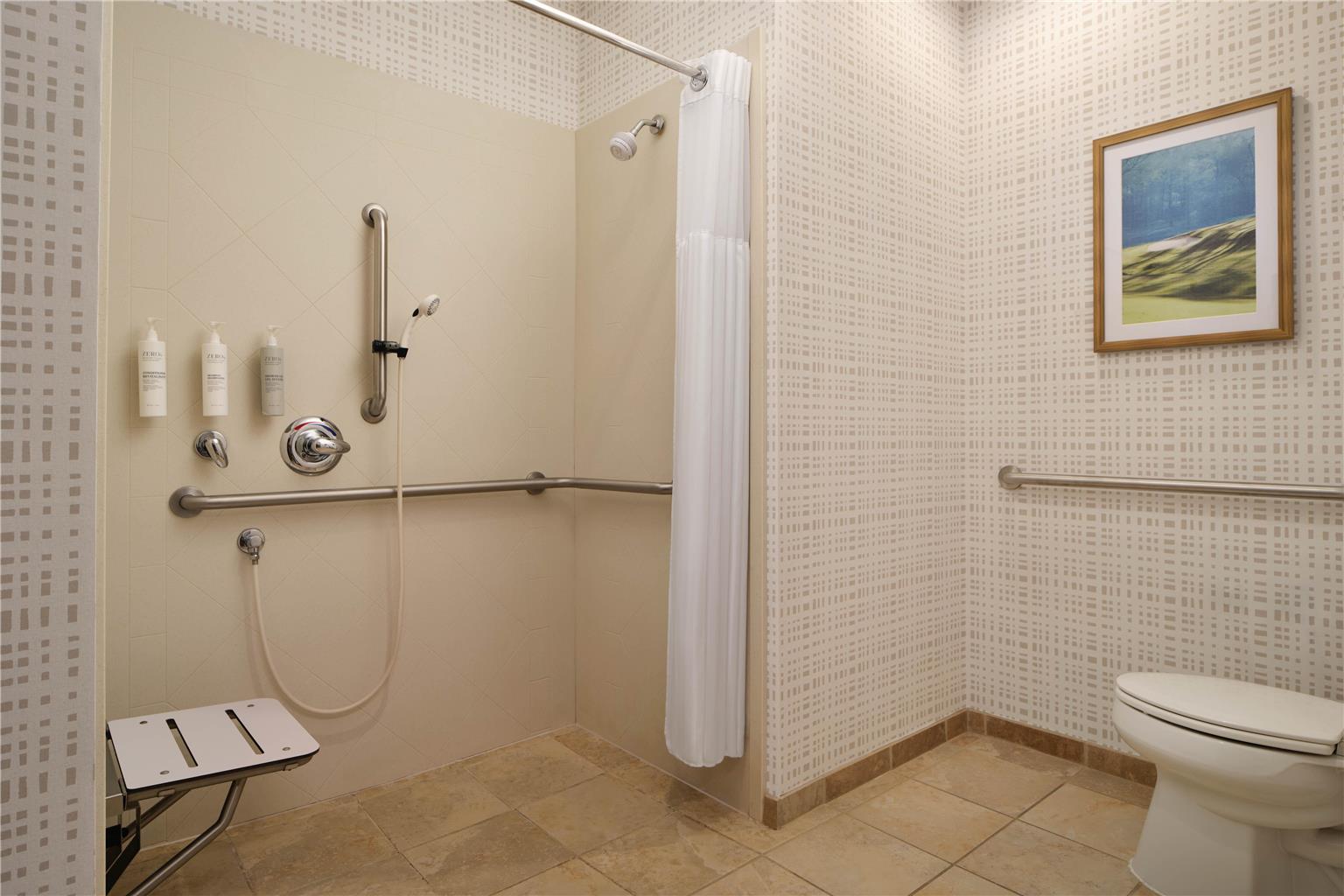 Guest room bath