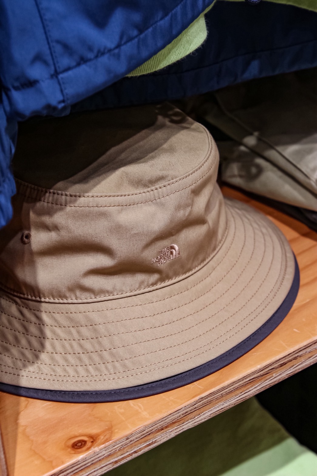 Images THE NORTH FACE / HELLY HANSEN (ザ･ノース･フェイス / ヘリーハンセン) 三井アウトレットパーク札幌北広島