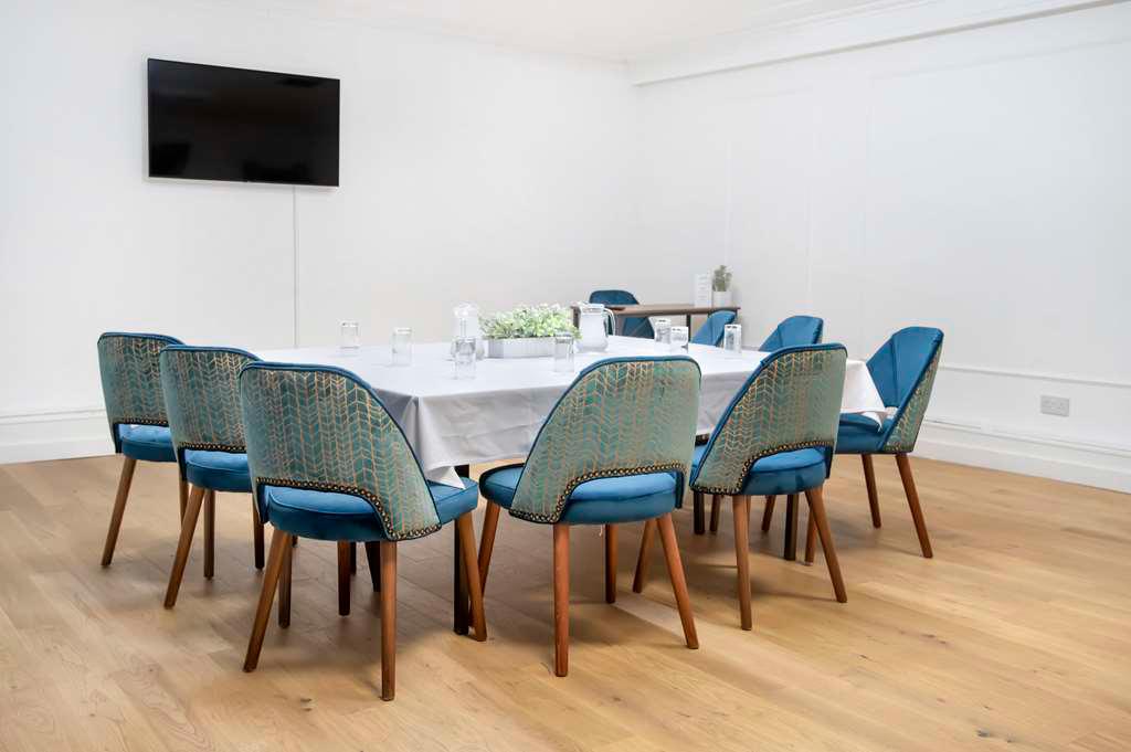 Tay meeting room U-shape set-up Radisson Blu Hotel, Perth Perth 01738 637237