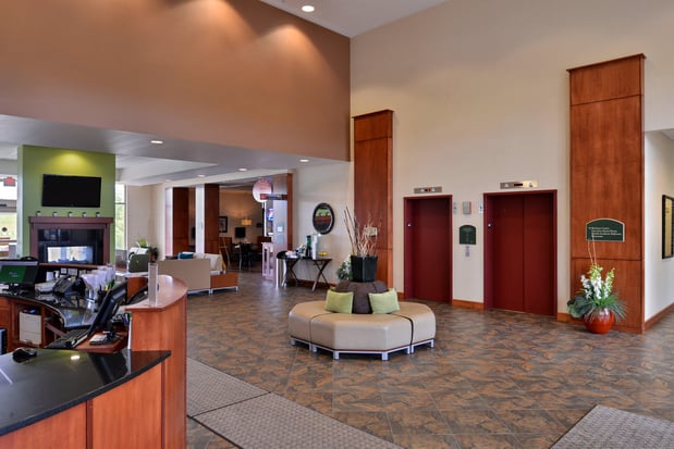 Images Holiday Inn Madison at the American Center by IHG