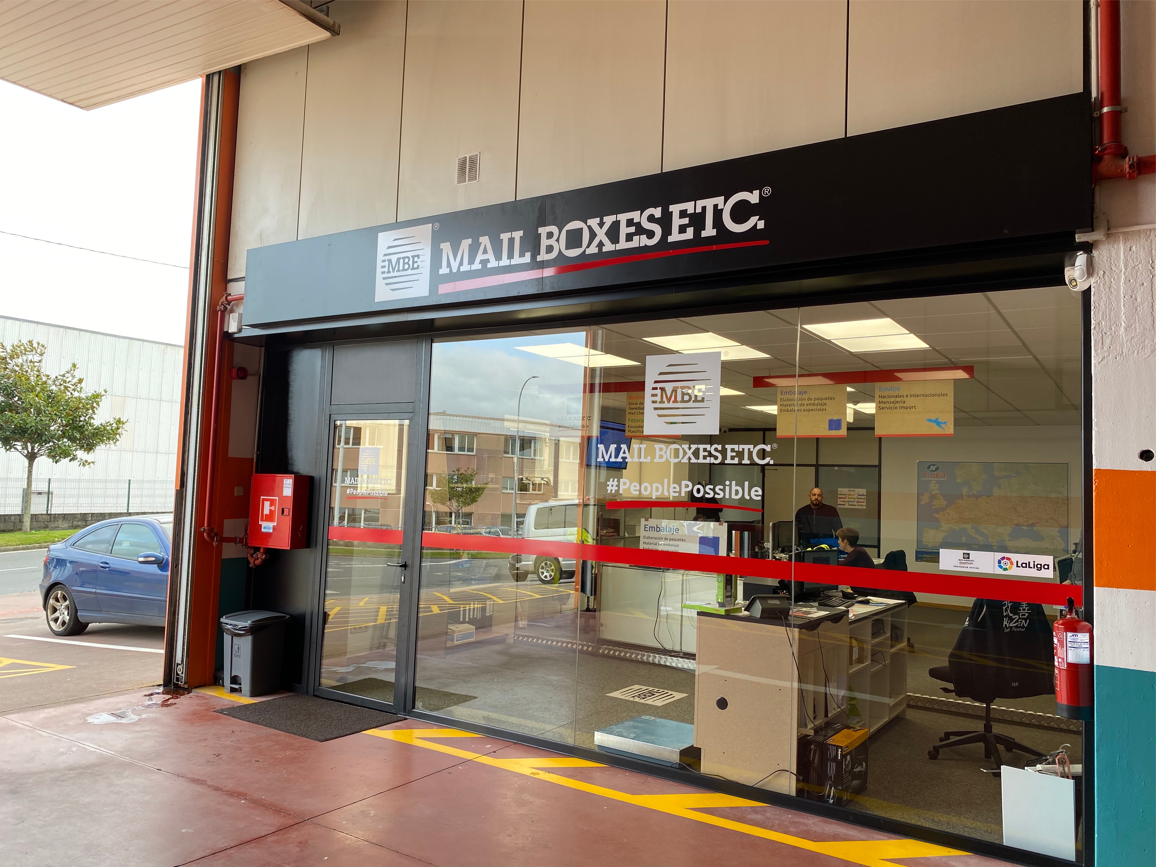 Images Mail Boxes Etc. - Centro MBE 3060