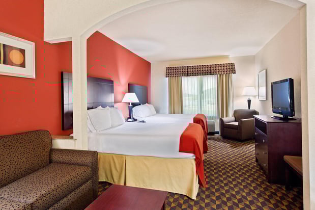 Images Holiday Inn Express & Suites Malvern by IHG