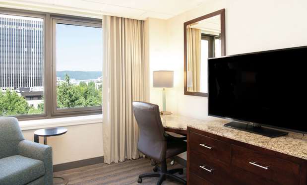 Images DoubleTree by Hilton Hotel Portland
