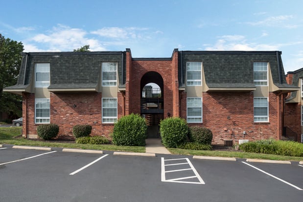 Images Retreat at Seven Trails Apartments