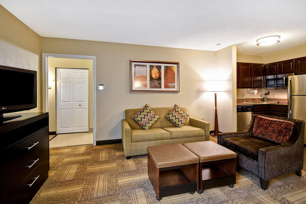 Images Staybridge Suites Grand Rapids - Airport, an IHG Hotel
