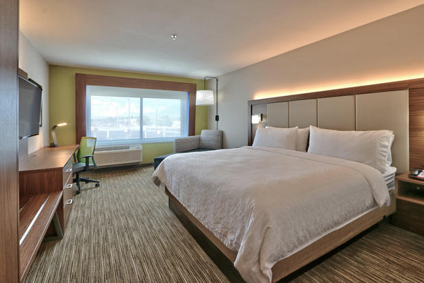 Images Holiday Inn Express & Suites Albuquerque East by IHG