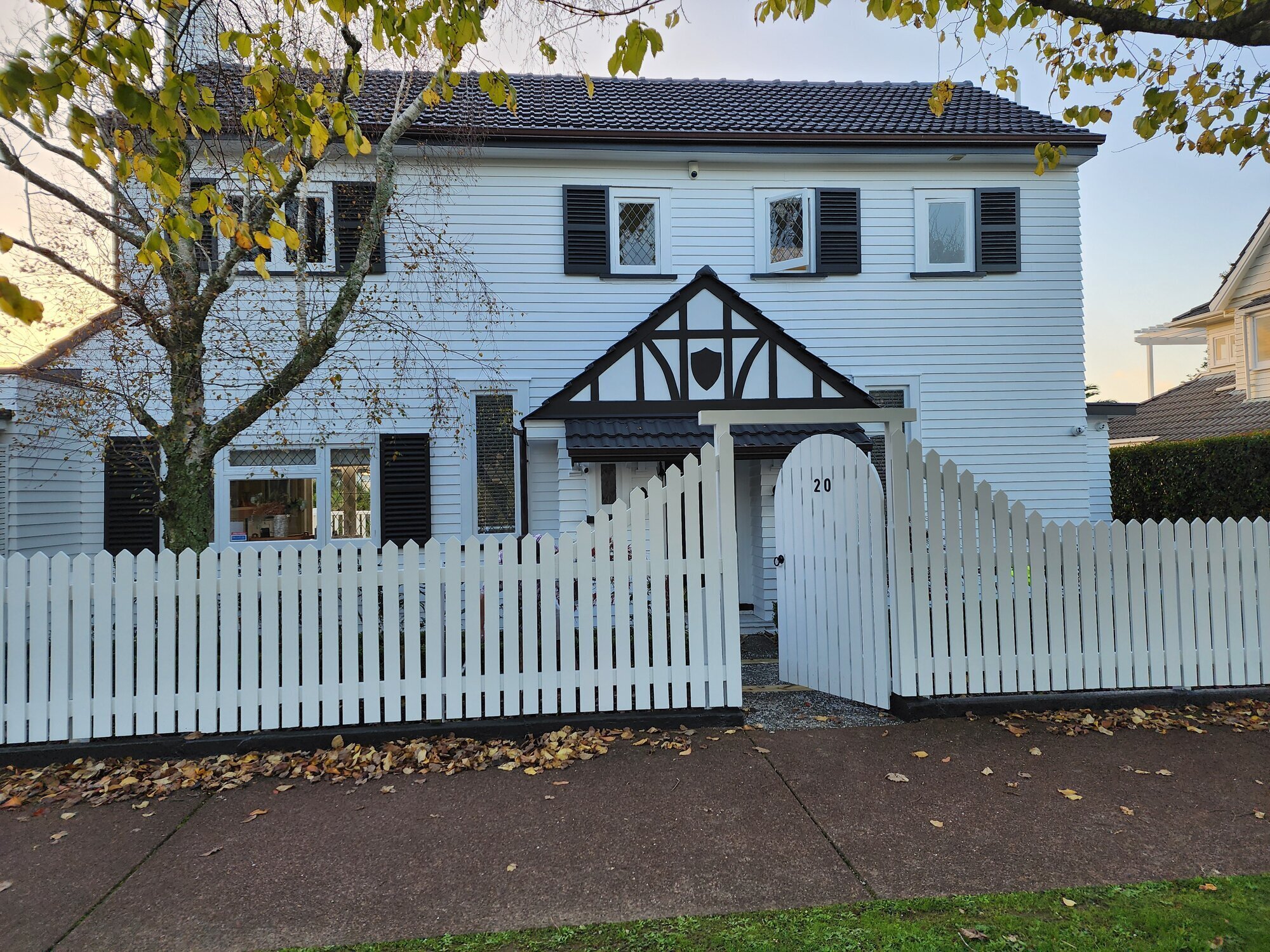 Images Tropical Painters & Decorators