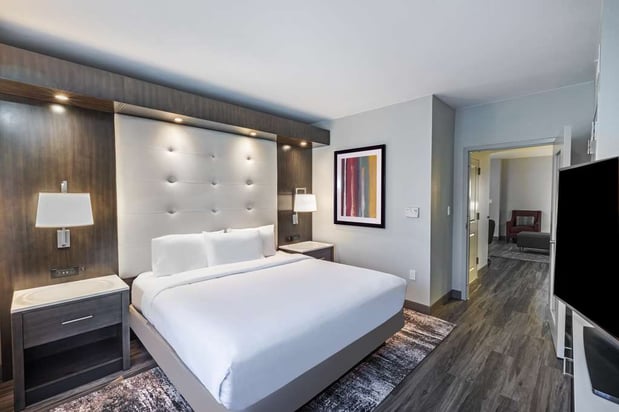 Images Embassy Suites by Hilton Houston Energy Corridor
