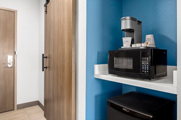Images Holiday Inn Express & Suites Phoenix West - Tolleson by IHG