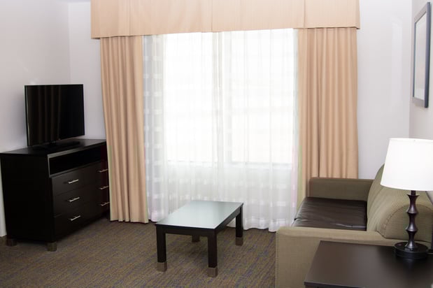 Images Holiday Inn Express & Suites Bakersfield Airport by IHG