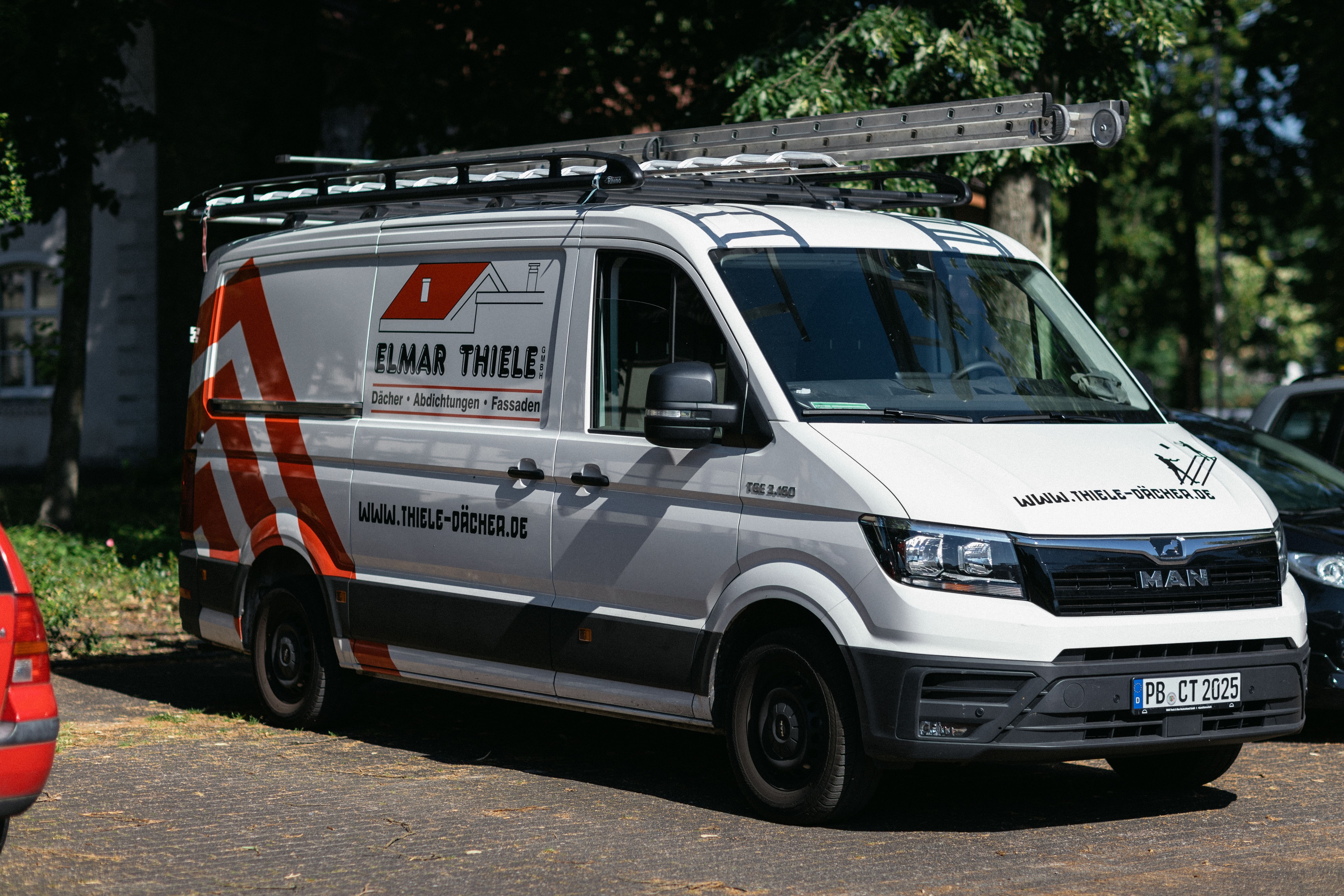 Elmar Thiele GmbH Dachdeckerfachbetrieb, Savignystraße 7 in Bad Lippspringe