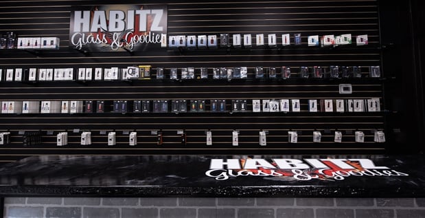 Images Habitz Glass & Goodies