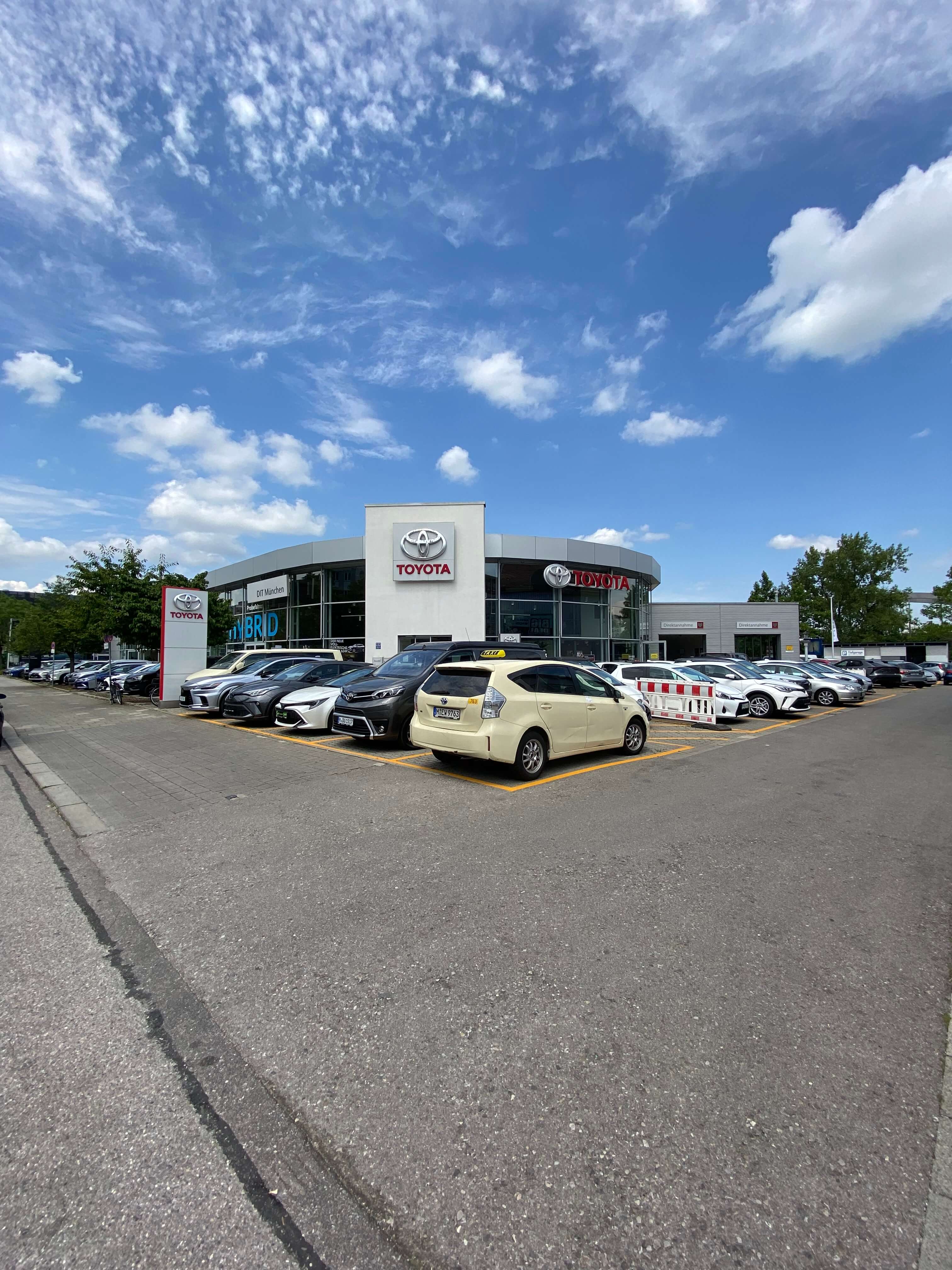 Kundenbild groß 13 DiT München GmbH - Toyota Autohaus