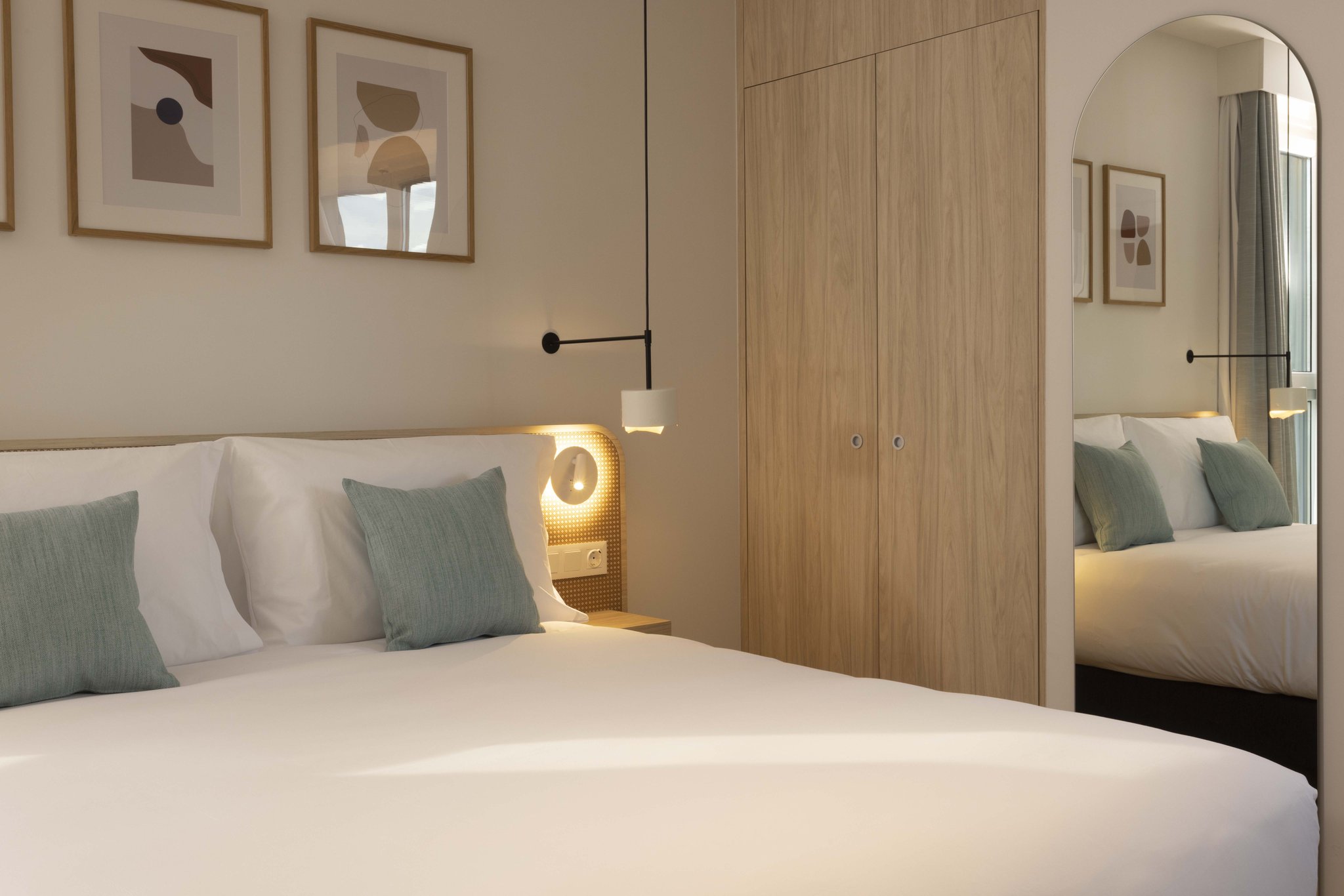 Images Staybridge Suites Malaga by IHG