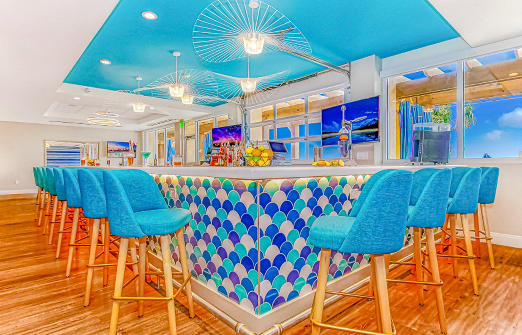 Holiday Inn Resort Oceanfront @ Surfside Beach, an IHG Hotel, 1601 N ...