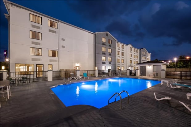 Images Spark by Hilton Biloxi Ocean Springs