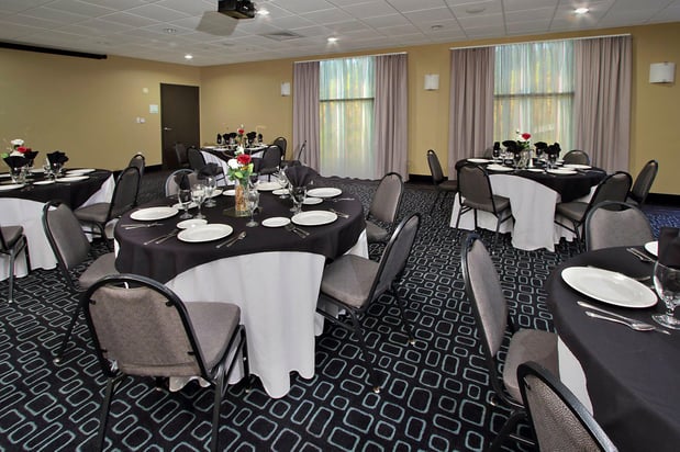 Images Holiday Inn Hammond by IHG