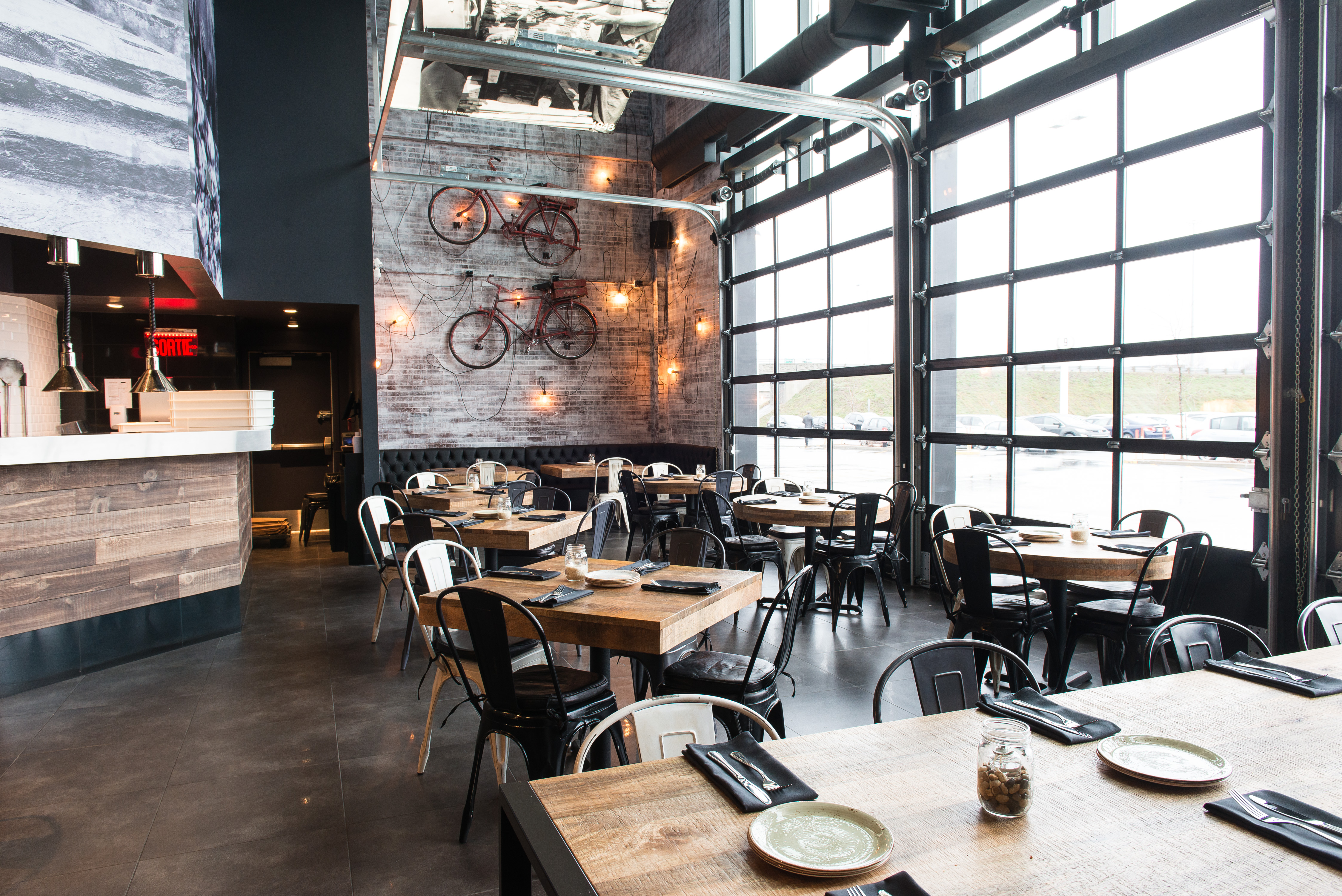 Images Industria Pizzeria + Bar