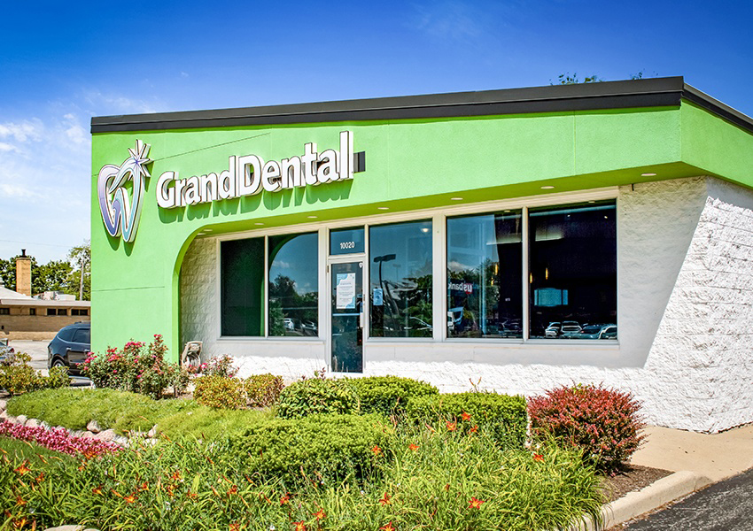 Image 3 | Grand Dental - Franklin Park