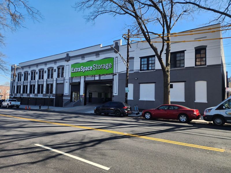 Beauty Image - Extra Space Storage at 3240 Bronx Blvd, Bronx, NY 10467