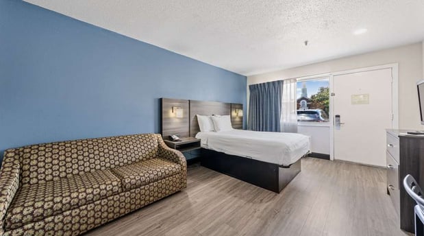 Images SureStay by Best Western Virginia Beach Royal Clipper
