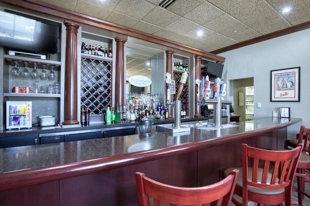 Images Holiday Inn & Suites Madison West - Middleton by IHG