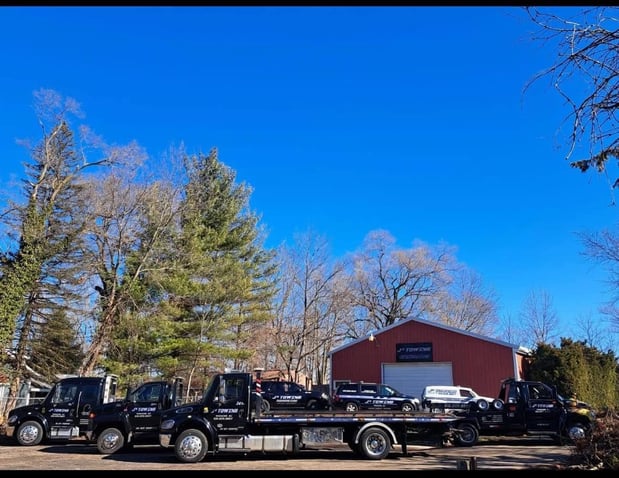 Images J's Towing