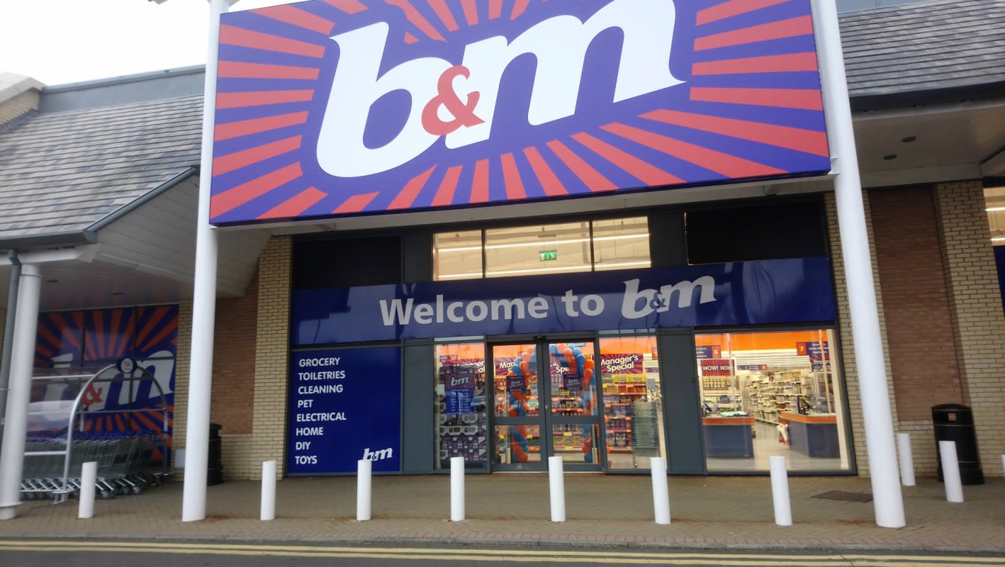 B&M's newest store opened in Edinburgh on Straiton Retail Park on Friday 3rd November 2017