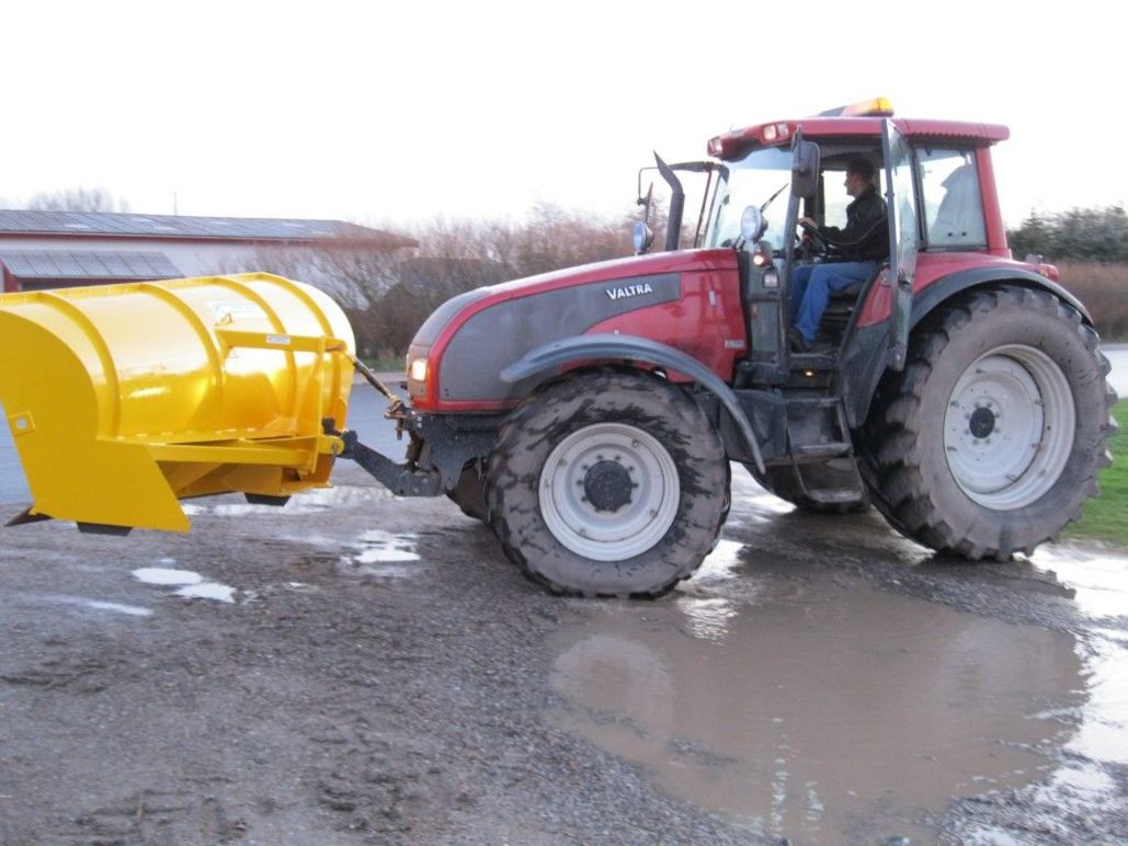 Images Brdr. Sommer A/S -  Smede- og Maskinværksted