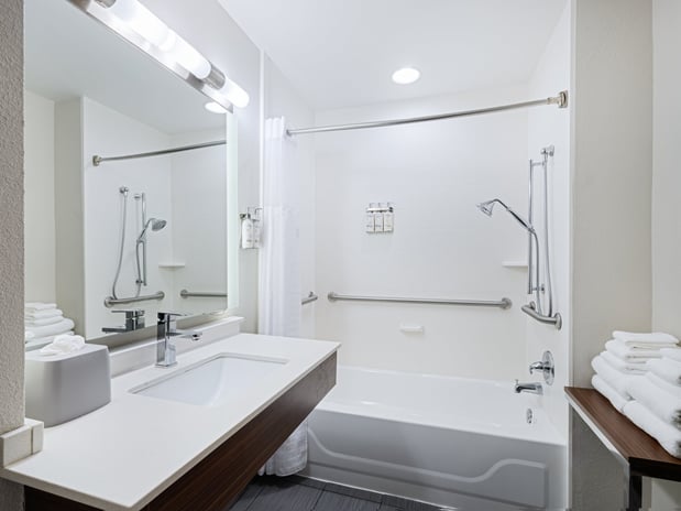 Images Holiday Inn Express & Suites Augusta West - Fort Eisenhower by IHG
