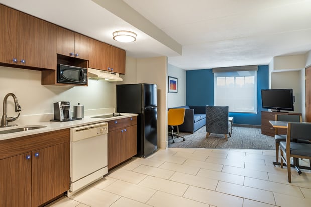 Images Holiday Inn Express & Suites Petersburg - Fort Gregg Adams by IHG