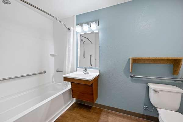 Images WoodSpring Suites Hobbs