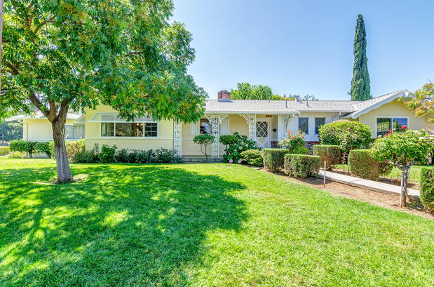 Images Amber Hom Realm Real Estate