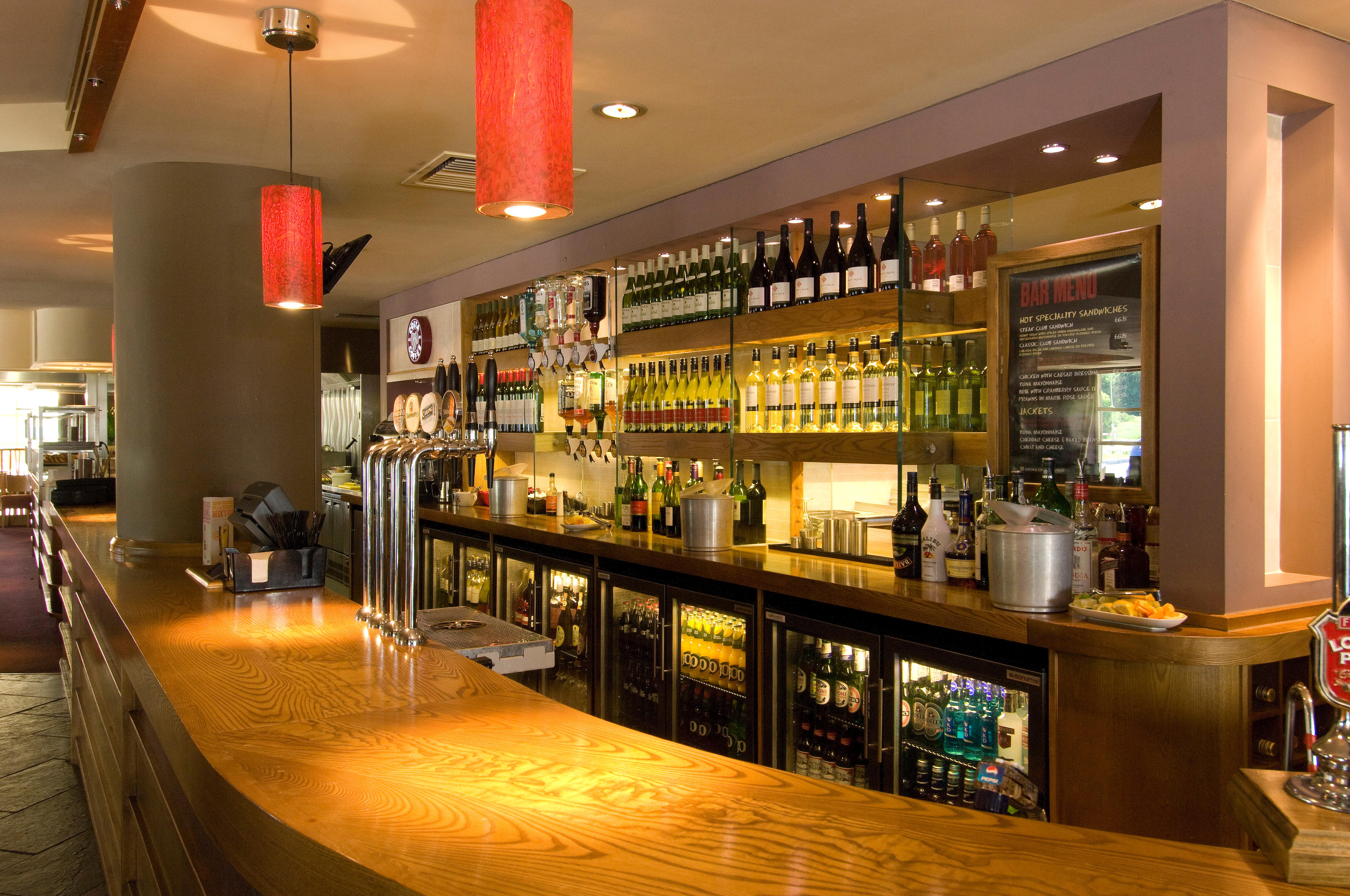 Beefeater restaurant interior Premier Inn Ashford (Eureka Leisure Park) hotel Ashford 03337 773668