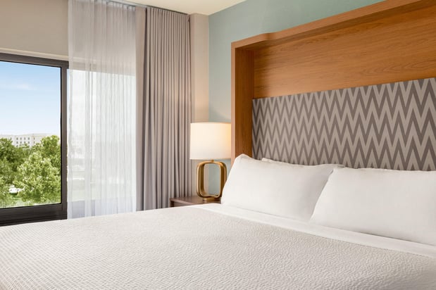 Images Holiday Inn Orlando-International Airport by IHG