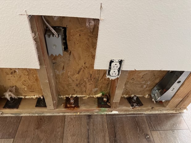 Images 24H Mold Inspection of Mission Viejo