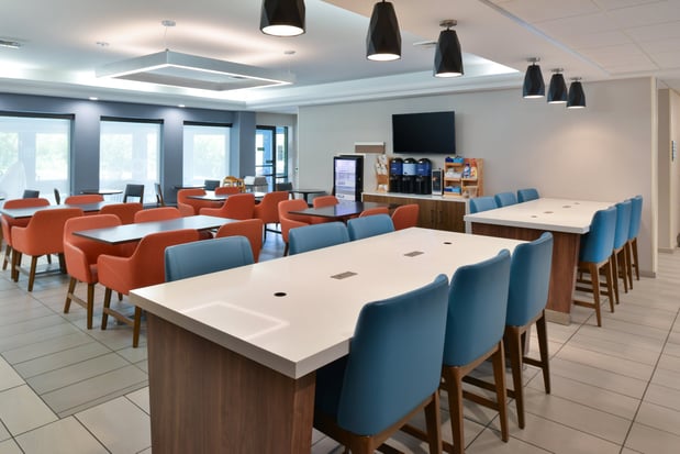Images Holiday Inn Express Lewisburg/New Columbia by IHG