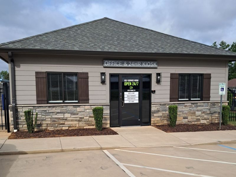 Beauty Image - Storage Express at 1569 NC-16 Business, Denver, NC 28037