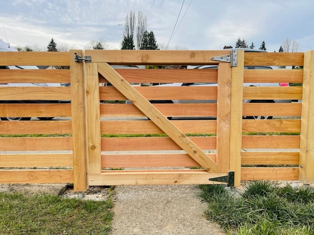 Images Optima Fence and Deck