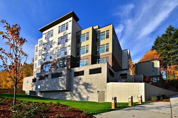 Images Emerald Crest Apartments