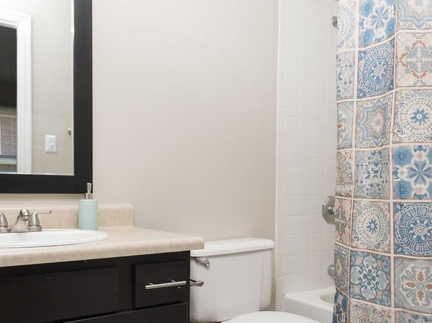 Images Crescent Centre Apartments & Townhomes