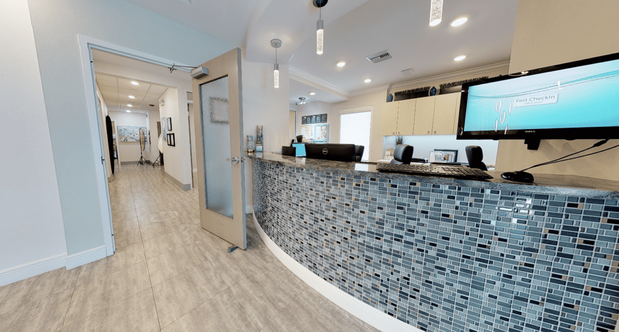 Images Melvin Benson, DDS