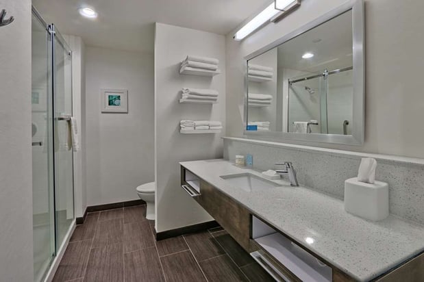 Images Hampton Inn & Suites Guthrie