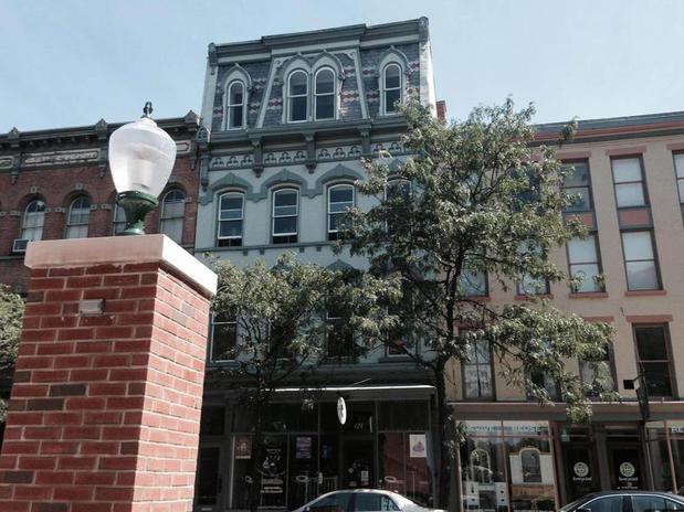 Images The River Triangle Building