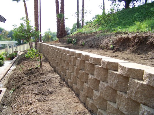 Images Lara's Landscaping Services