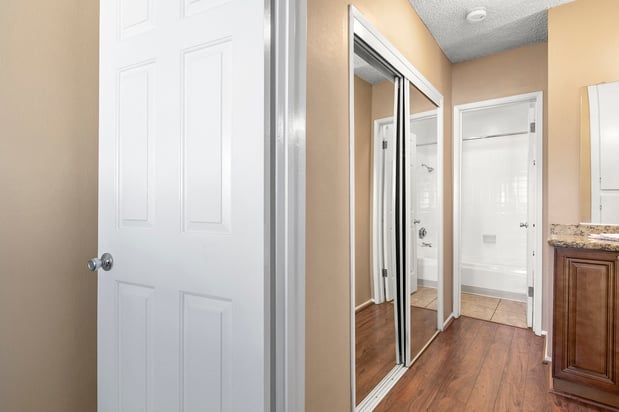 Images Parkview Terrace Apartments